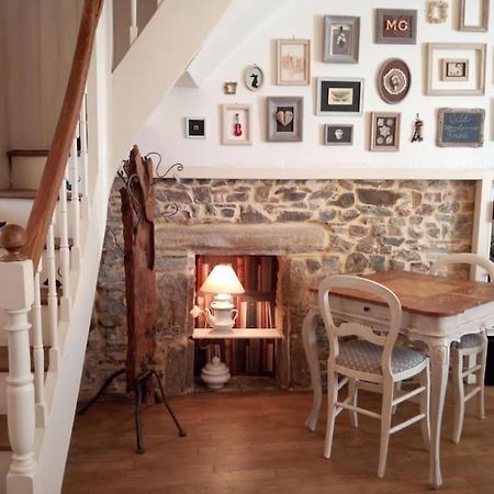 House At The Foot Of The Castle Of Fougeres 빌라 외부 사진